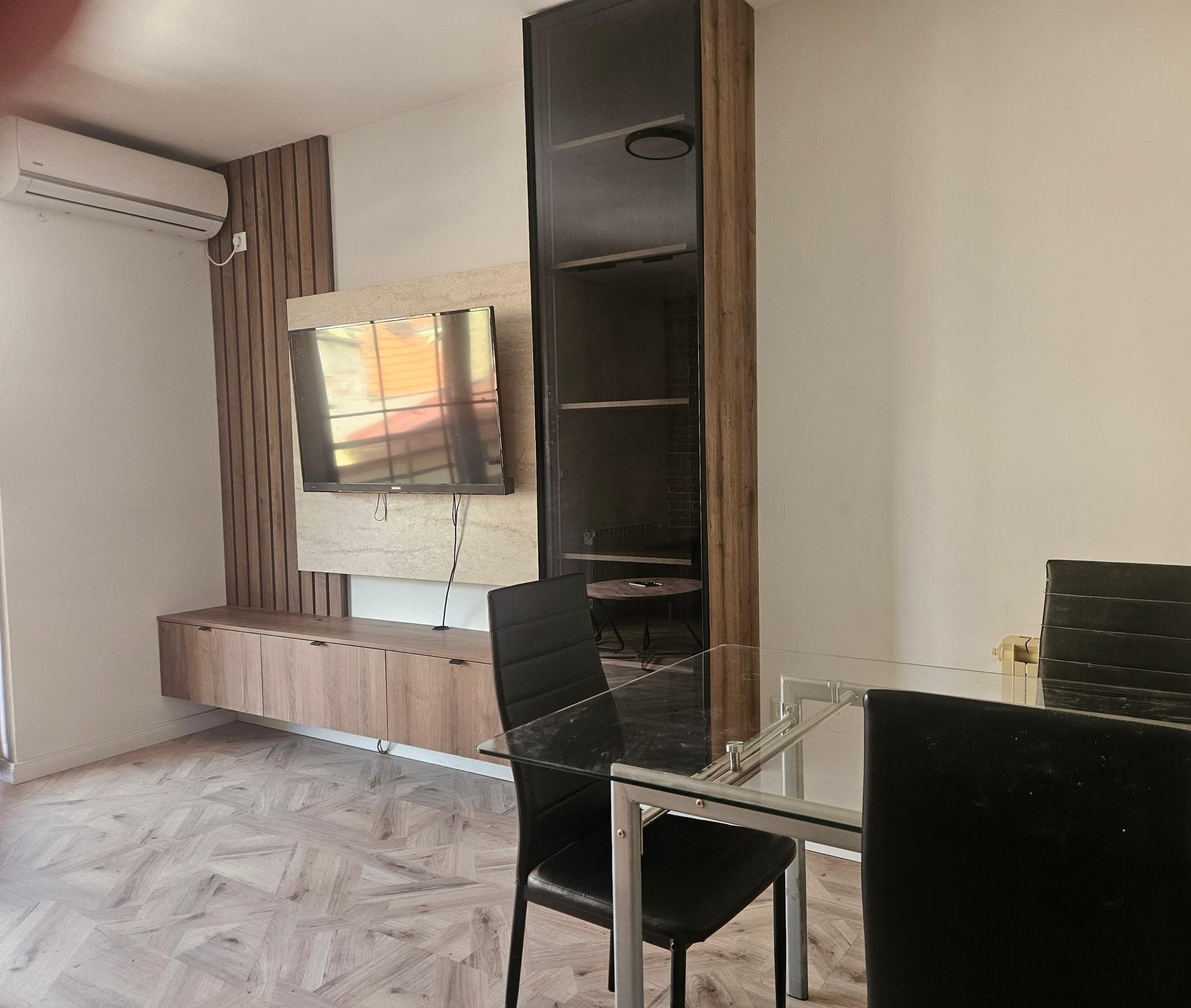 Модерен стан 2 соби, 45м² - Дебар Маало, Скопје