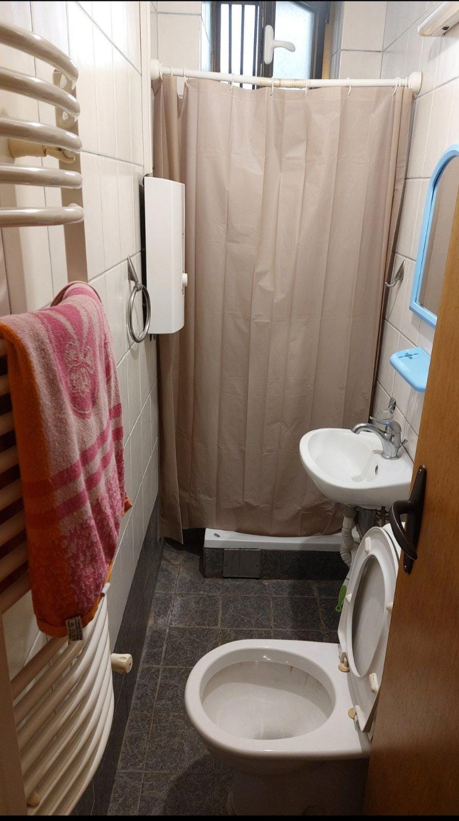 Наместена гарсоњера во Центар, 18м², новоградба