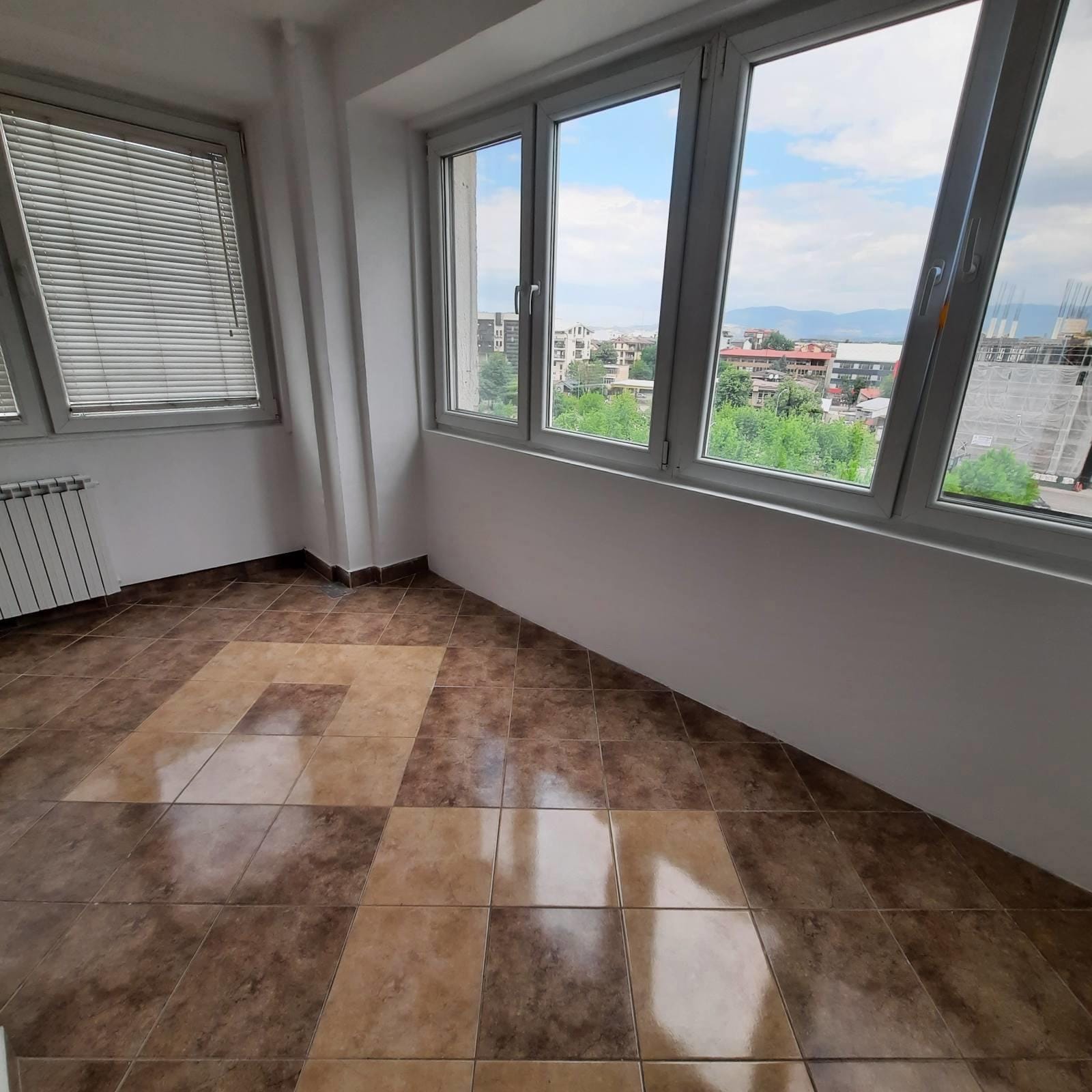 Stan vo Kapistec - 2 spalni, 72m2, renoviran, so terasa