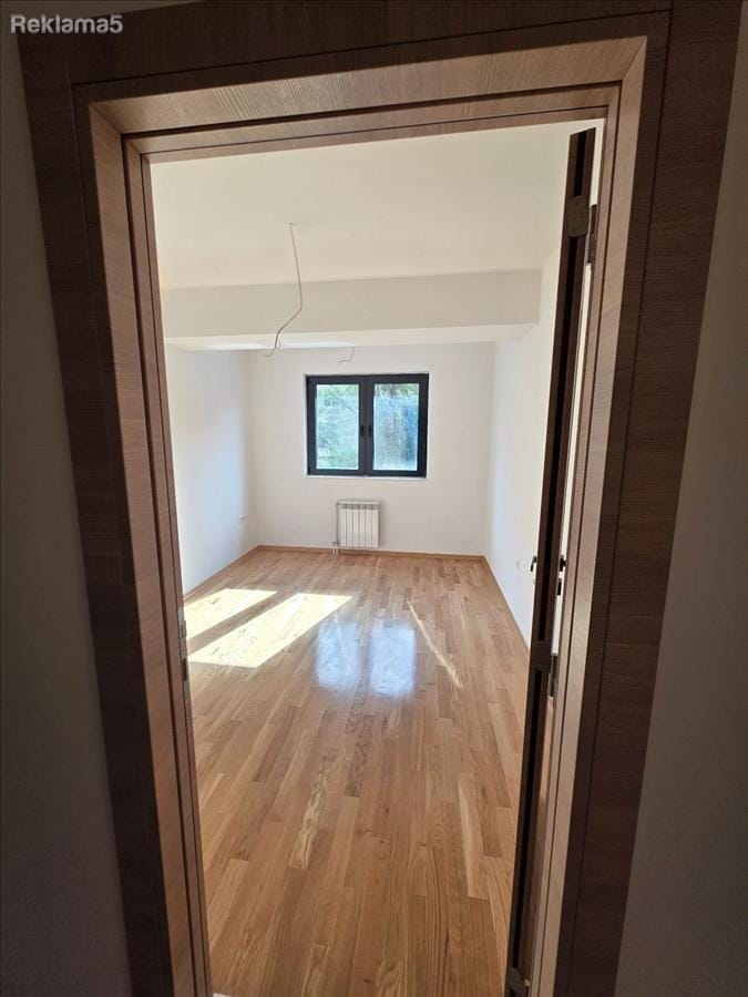 Нов стан во Центар, 4 соби, 107 м², лифт