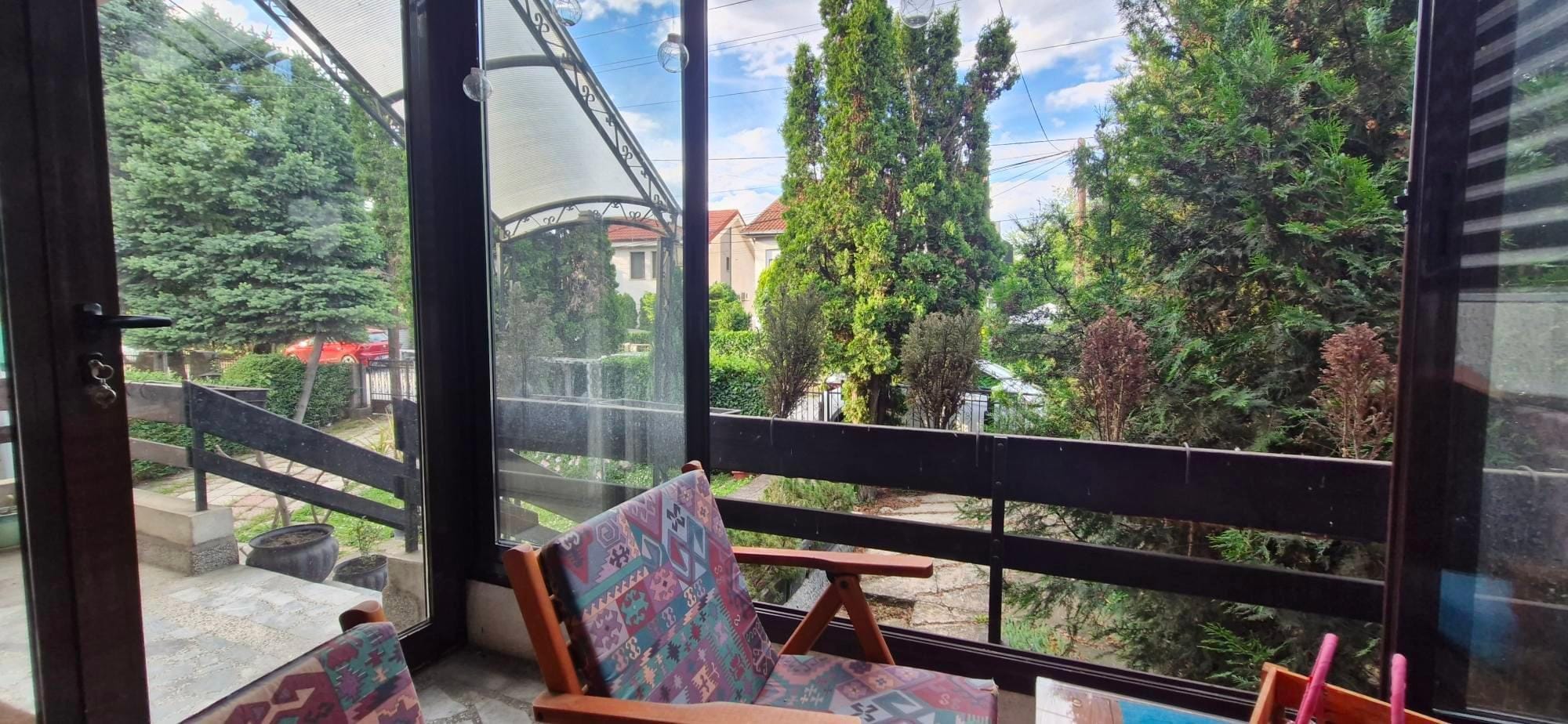 Самостојна куќа 7 соби, 234 м², Маџари, Скопје