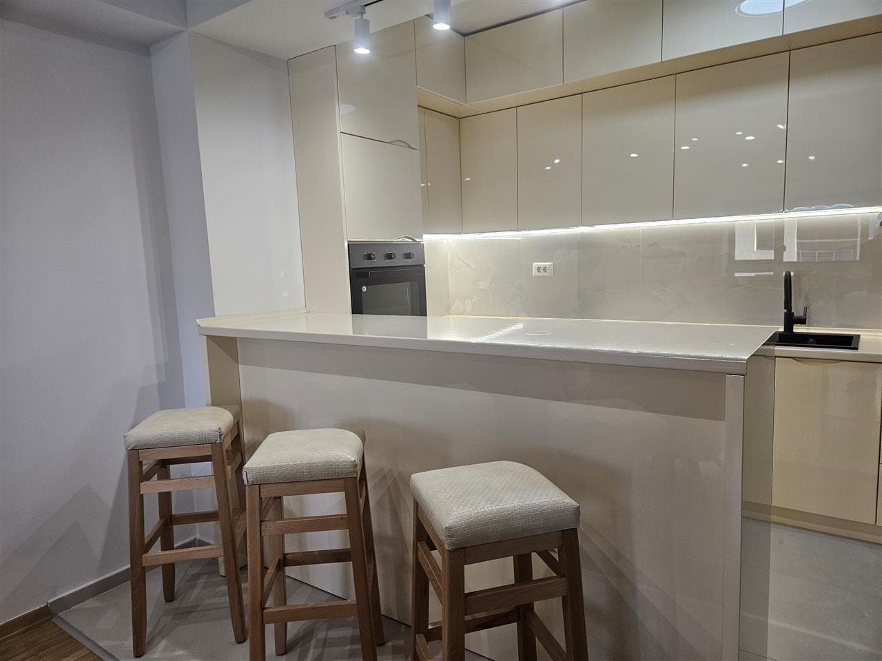Nov stan 2 sobi, 60 m² - Centar, Skopje