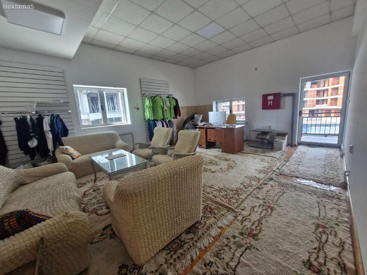 Деловен простор 900м2 за изнајмување, Гази Баба