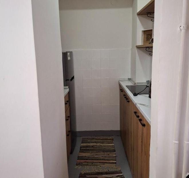 Гарсоњера во Аеродром-Скопјанка 28м2 реновирана