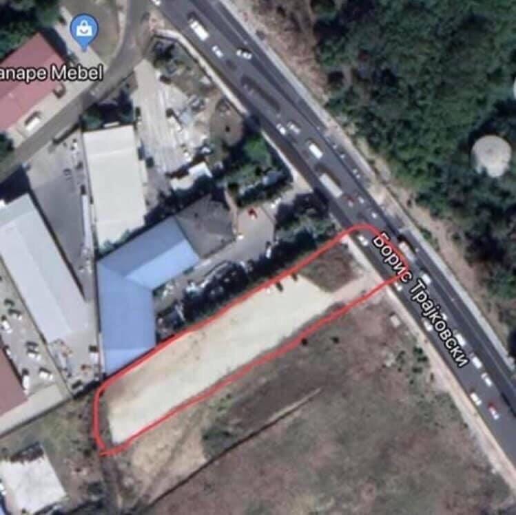 Плац 2000м² на Булевар Борис Трајковски - Магацин