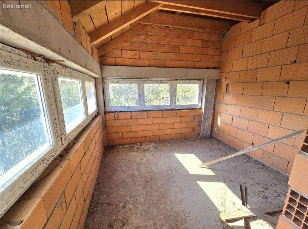 Prekrasna kuća sa 5 soba u Ždancu, Skopje - 140 m²