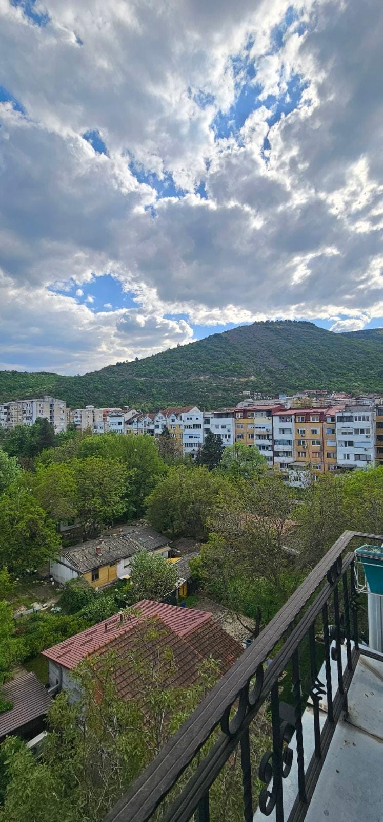 Стан 52м2, 2 спални во К.Вода, Скопје - терasa, асансер