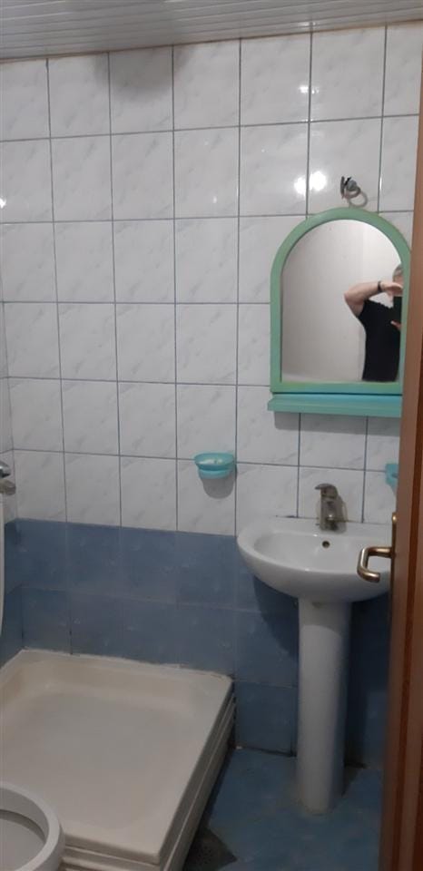 Наместена гарсоњера во Кисела Вода, 25м2, 1 соба