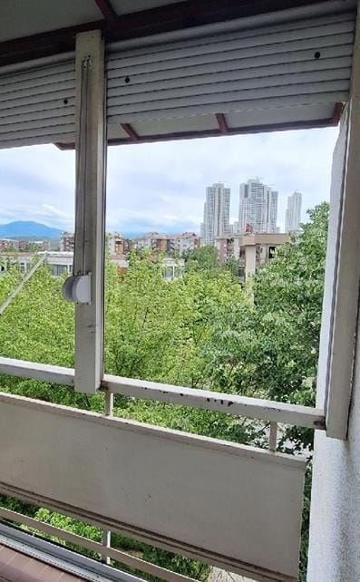 Намештен стан Аеродром 85м² - 2 спални, реновиран