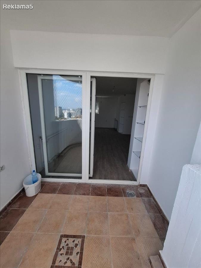 2-собен стан 45м², Карпош 4, близу Сити Мол