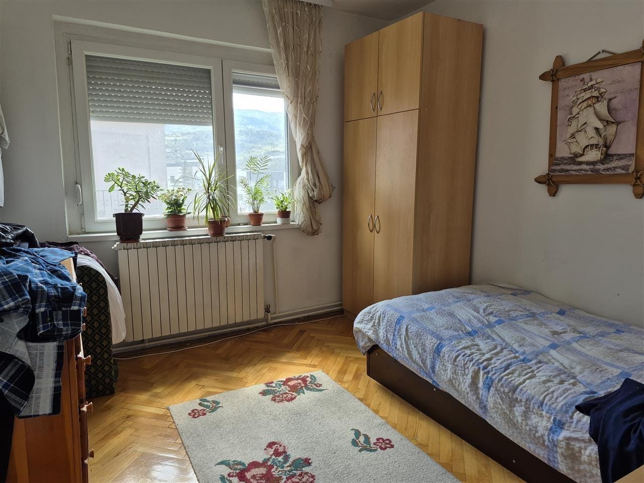 Stan 2 спални, 79м2, Хром, реновиран