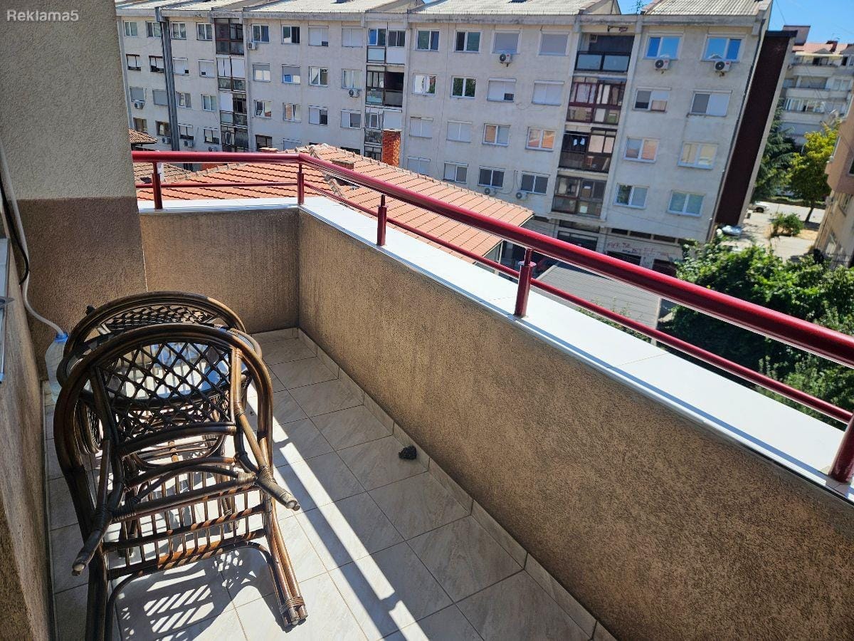 Двособен наместен стан, 60м², Охрид, Центар