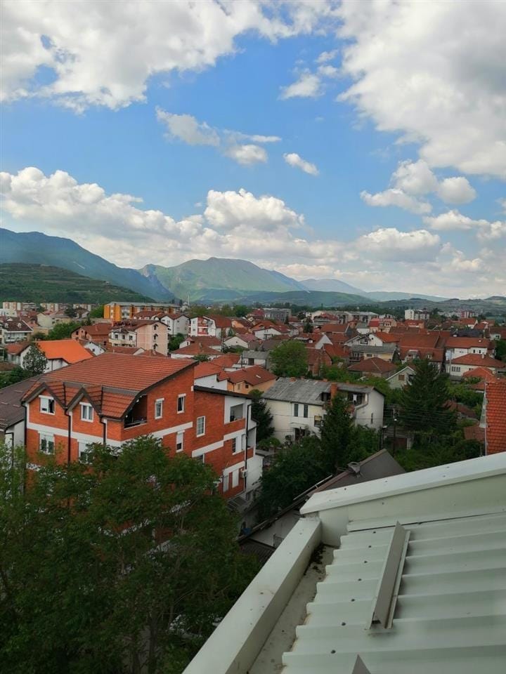 Трособ стан 63м² во Ѓорче Петров - Црвените згради