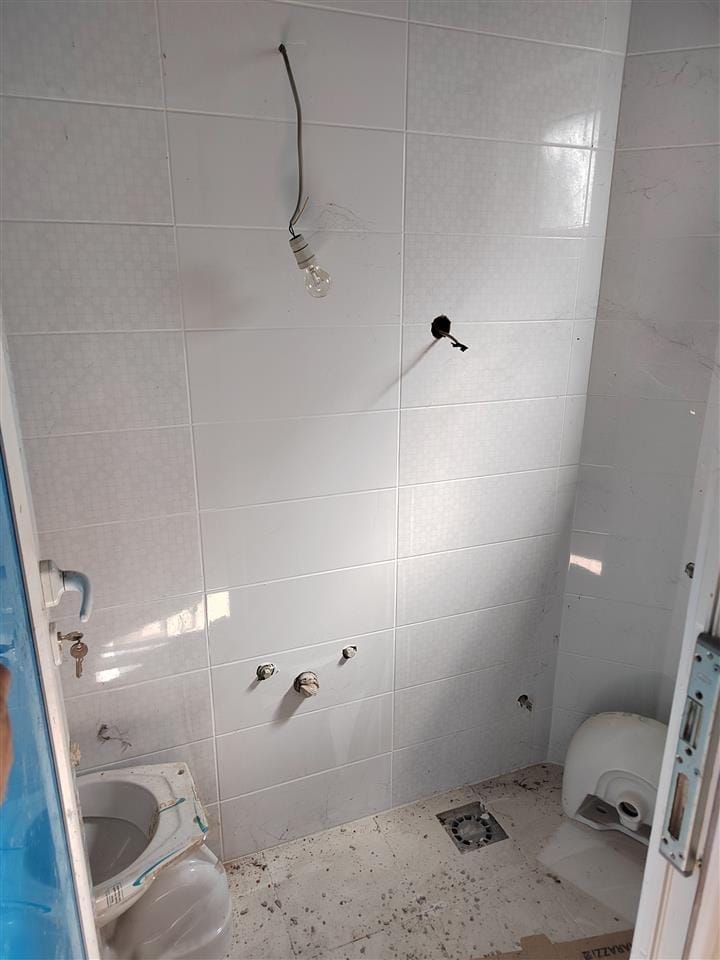 Куќа во Крквиште, Ѓорче Петров - 5 соби, 140м², 2 нивоа