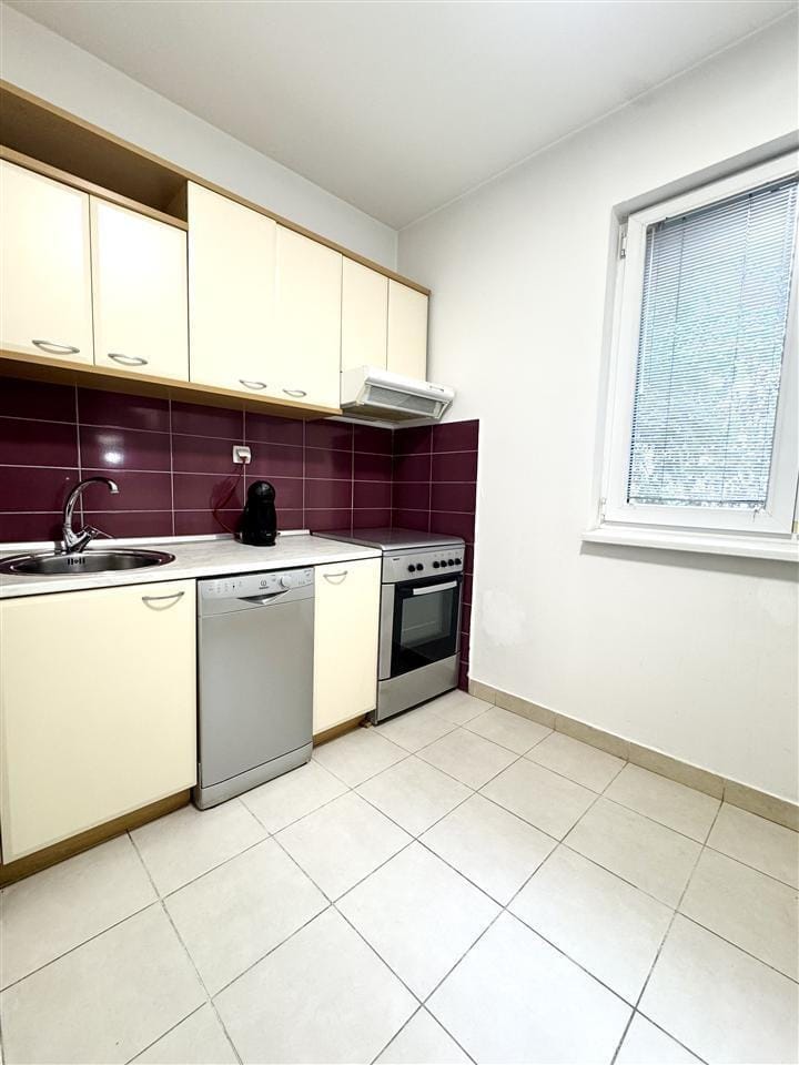 Renoviran stan vo Crnice, 1 spalna, 49m2