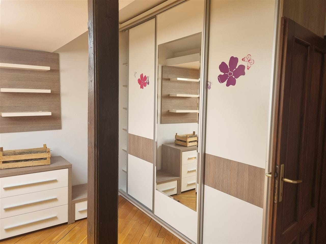 4-соби стан, 140 м², наместен - Карпош, Скопје