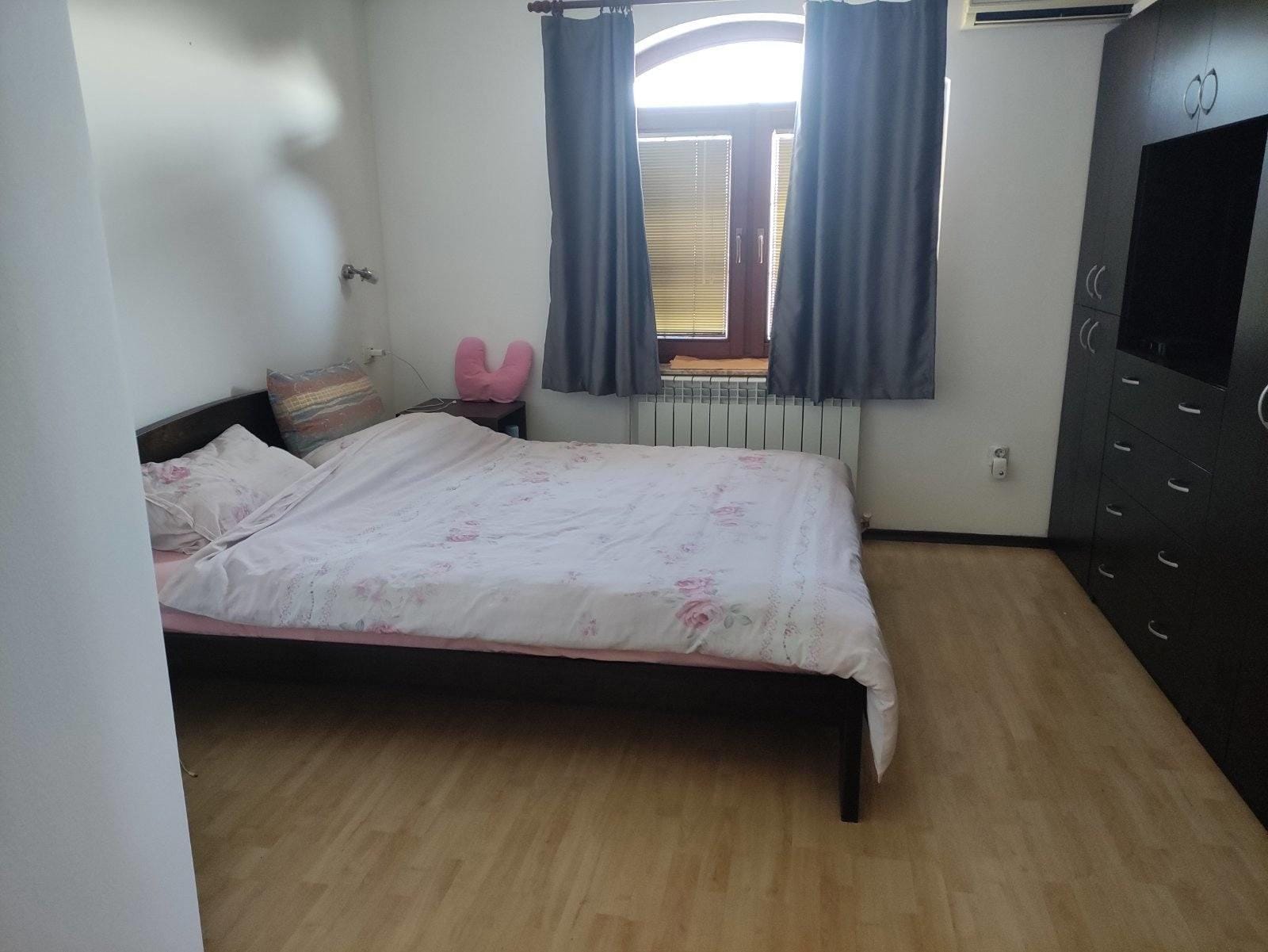 Семејна куќа Бардовци 240м² - 5 соби, 2 нивоа, гараж