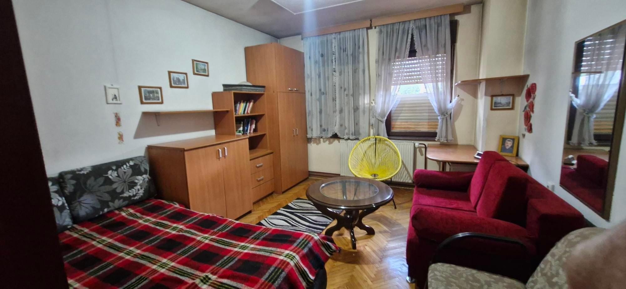 Самостојна куќа 7 соби, 234 м², Маџари, Скопје