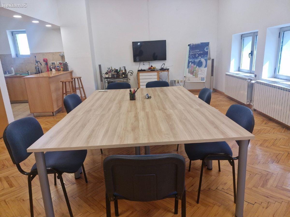 Деловен простор 900м2 за изнајмување, Гази Баба