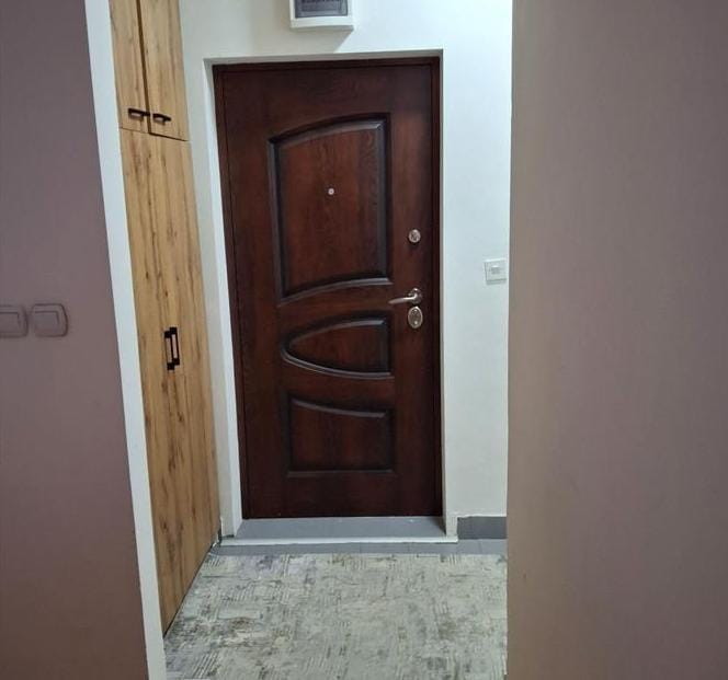 Гарсоњера во Аеродром-Скопјанка 28м2 реновирана