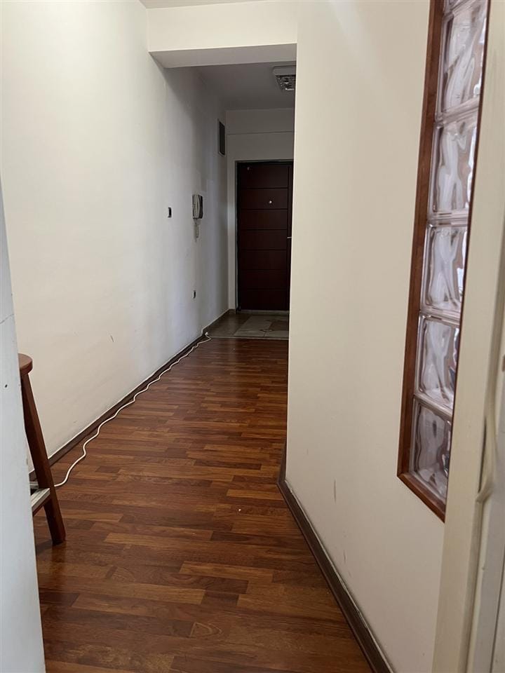 Деловен простор 45м2 за изнајмување, Центар