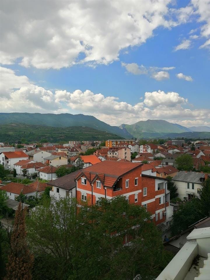 Трособ стан 63м² во Ѓорче Петров - Црвените згради