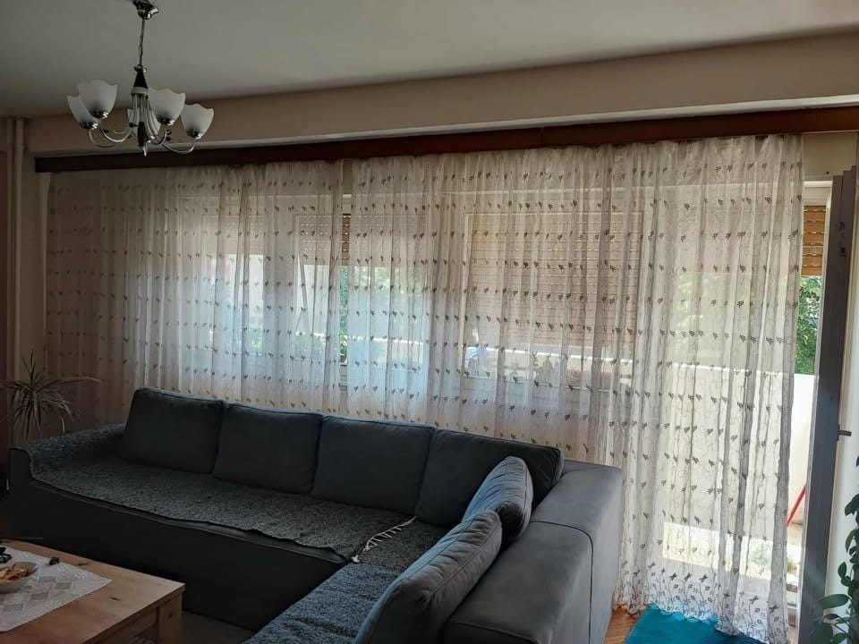 Трособен стан 80м² во Аеродром, Скопје - со тераса и лифт