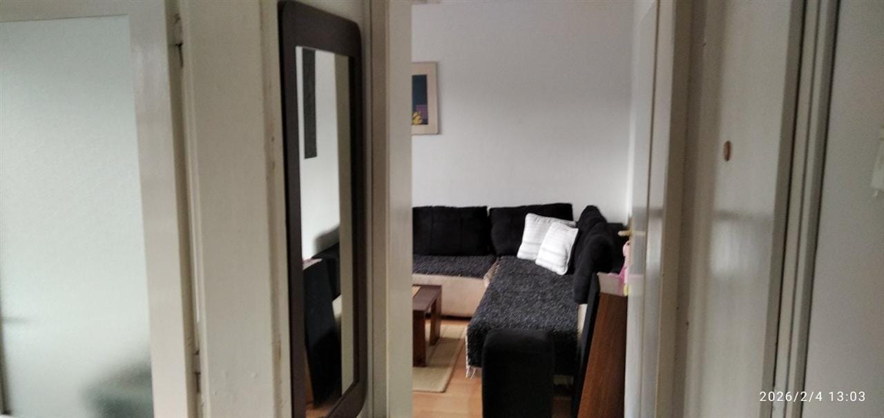2-собен наместен стан, Аеродром, 49м2