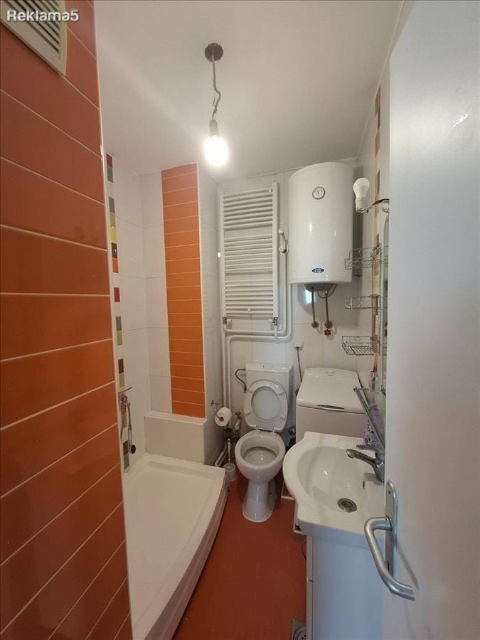 2-собен стан 45м², Карпош 4, близу Сити Мол