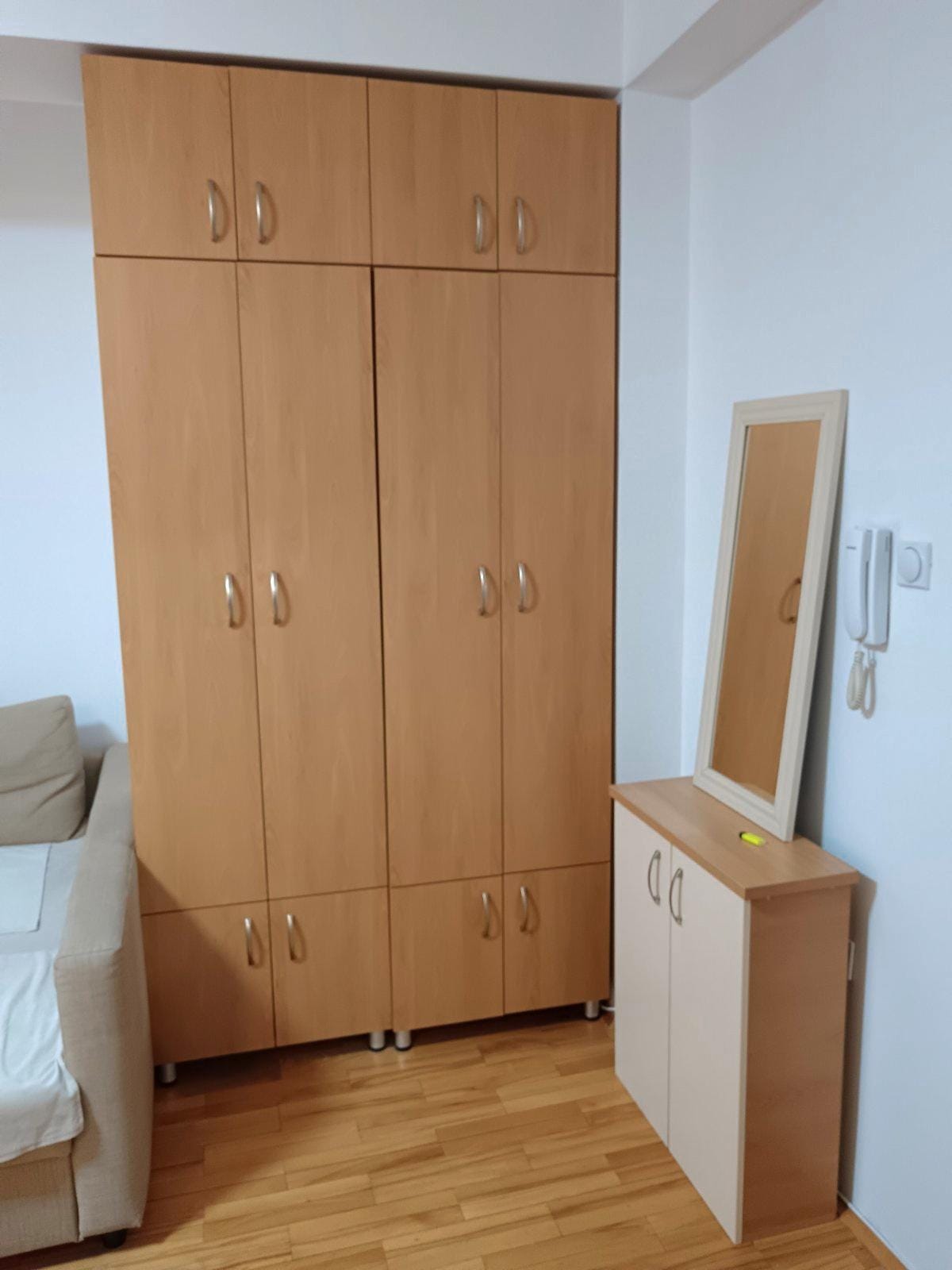 Гарсоњера 1.5 соби, Центар, Католичка Црква