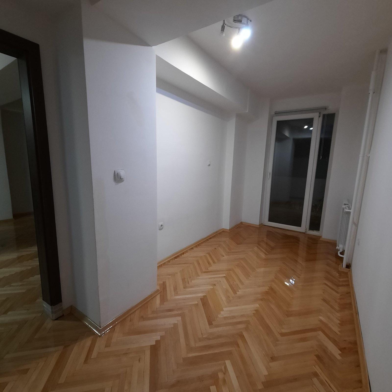 Stan vo Kapistec - 2 spalni, 72m2, renoviran, so terasa