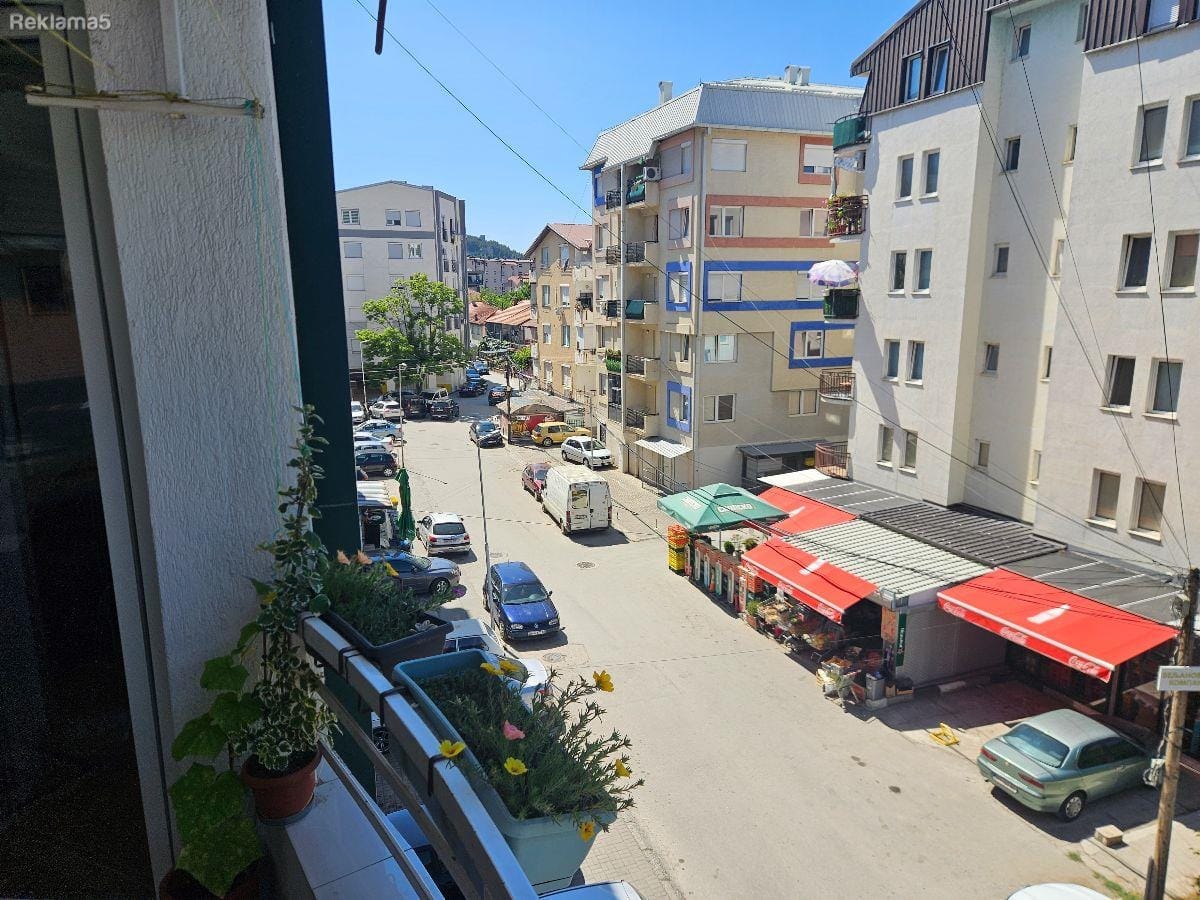 Двособен наместен стан 70м², 3. кат, Охрид - Центар