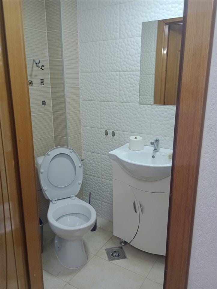 Kuća u Ohridu - Centar, 5 soba, 160 m², potpuno renovirana