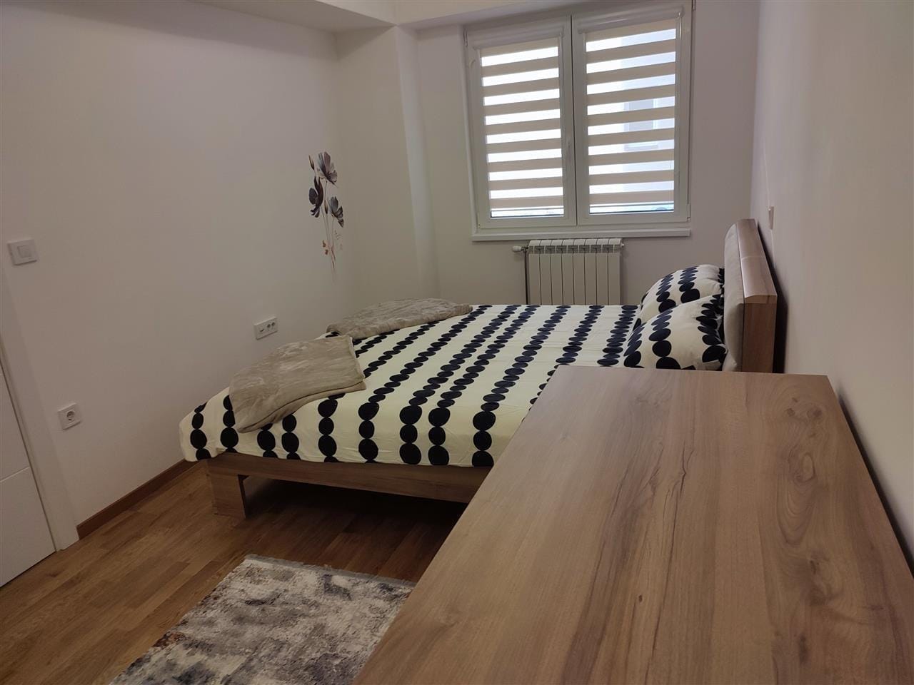 Nov moderno uređen stan vo Debar Maalo, 3 sobi, 75 m²