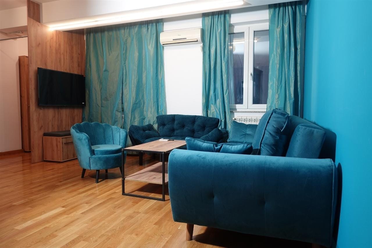 2-спални стан во Центар, бул. Клименt Охридски - 68 м²