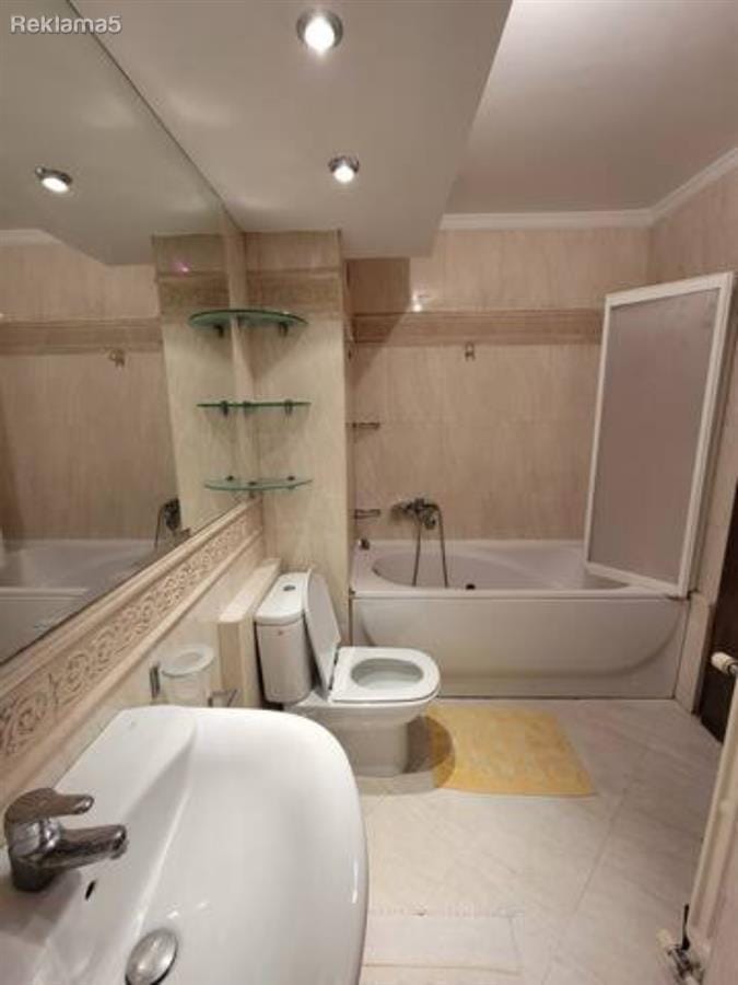 3-собен стан на Илинденска, Скопје - 100 м²