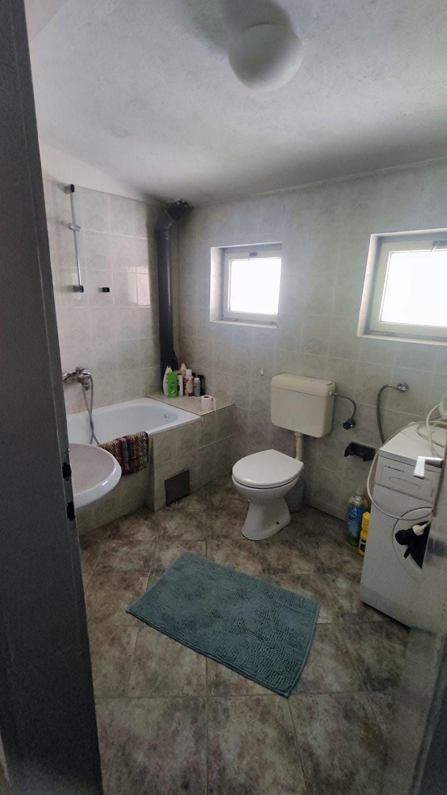 Куќа Markova Reka, 5 соби, 260m², двор 1000m²