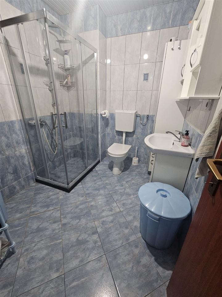 4-собен стан 120м2, Водно над МВР, гаража