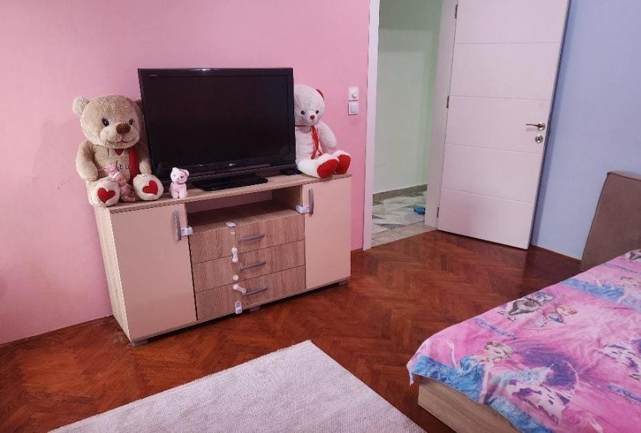 Стан во Аеродром 99м2 со 3 спални, реновиран