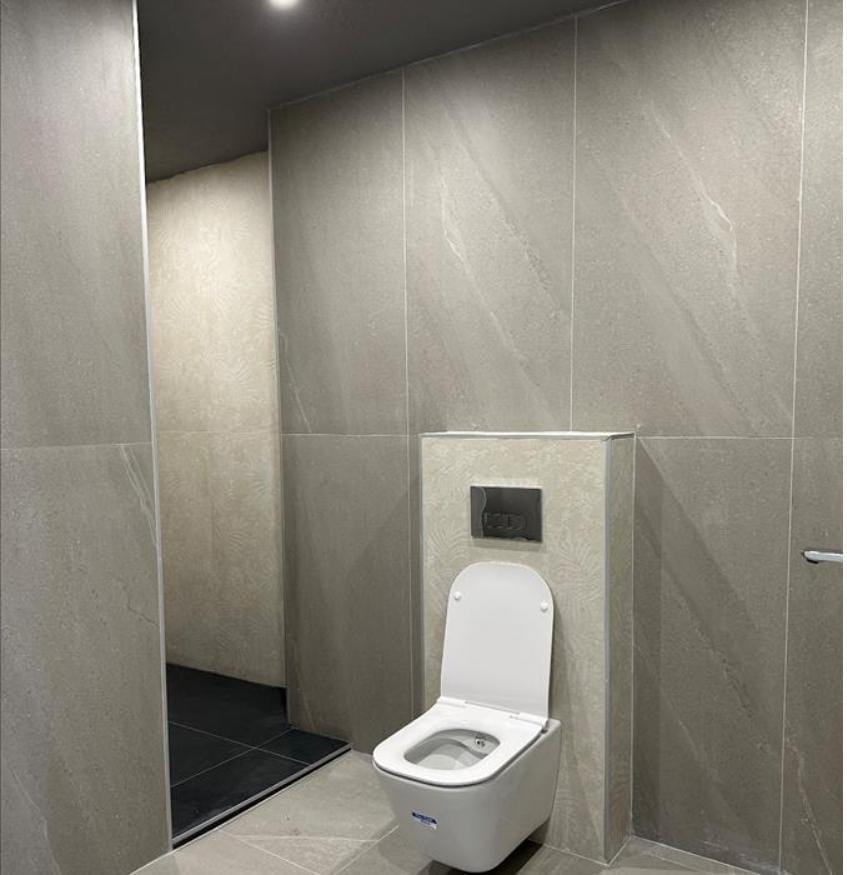 Стан во Центар 92м2 со 2 спални реновиран