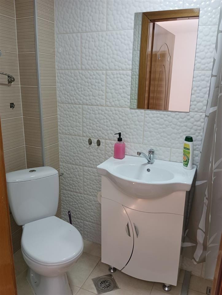 Kuća u Ohridu - Centar, 5 soba, 160 m², potpuno renovirana