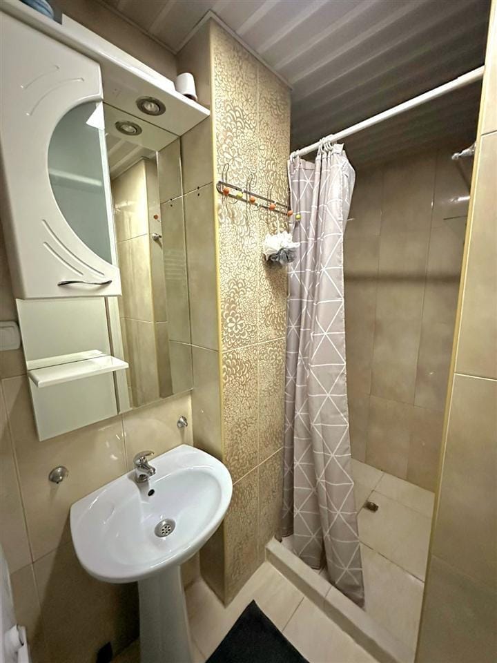 Комплетно наместен стан во Дебар Маало, Скопје - 2 соби, 40м²