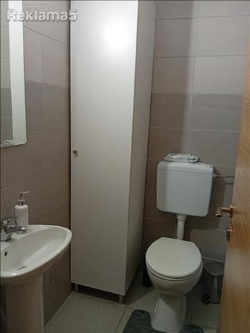 Stan 63m² so 2 spalni, novogradba, Gazi Baba