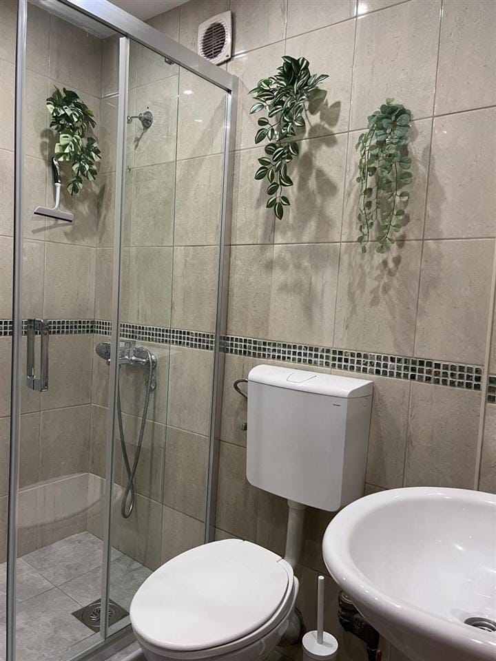 1 спална соба стан во Кисела Вода, 46 м² - Изнајмување