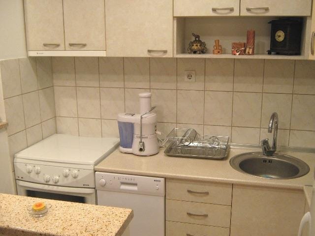 3-sobi stan, Debar Maalo, Centar Skopje - 80 m²