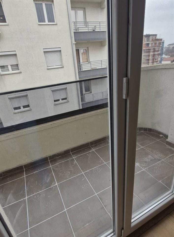 Нов трособен стан 71м2, Центар, 4 кат