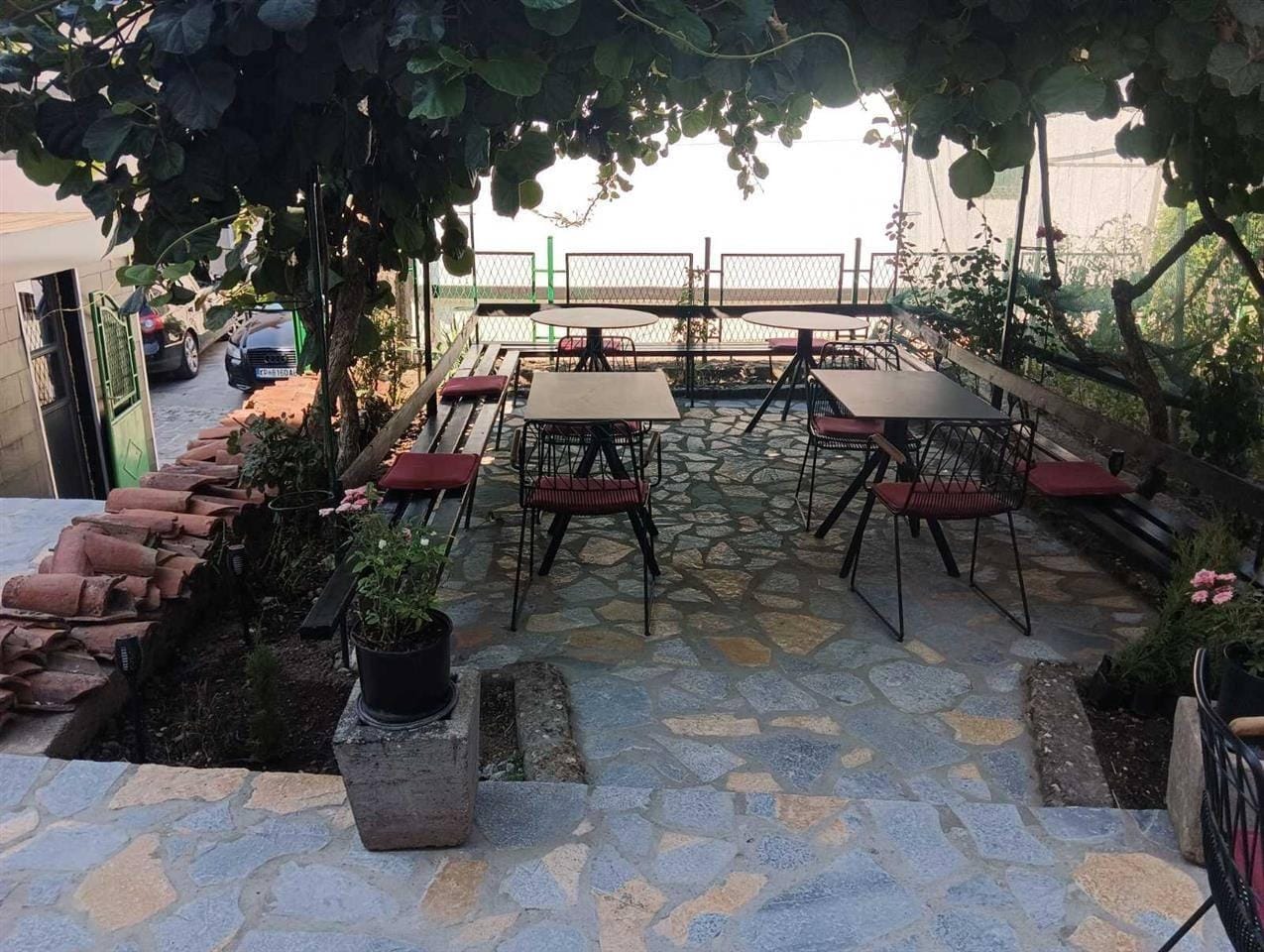 Kuća u Ohridu - Centar, 5 soba, 160 m², potpuno renovirana