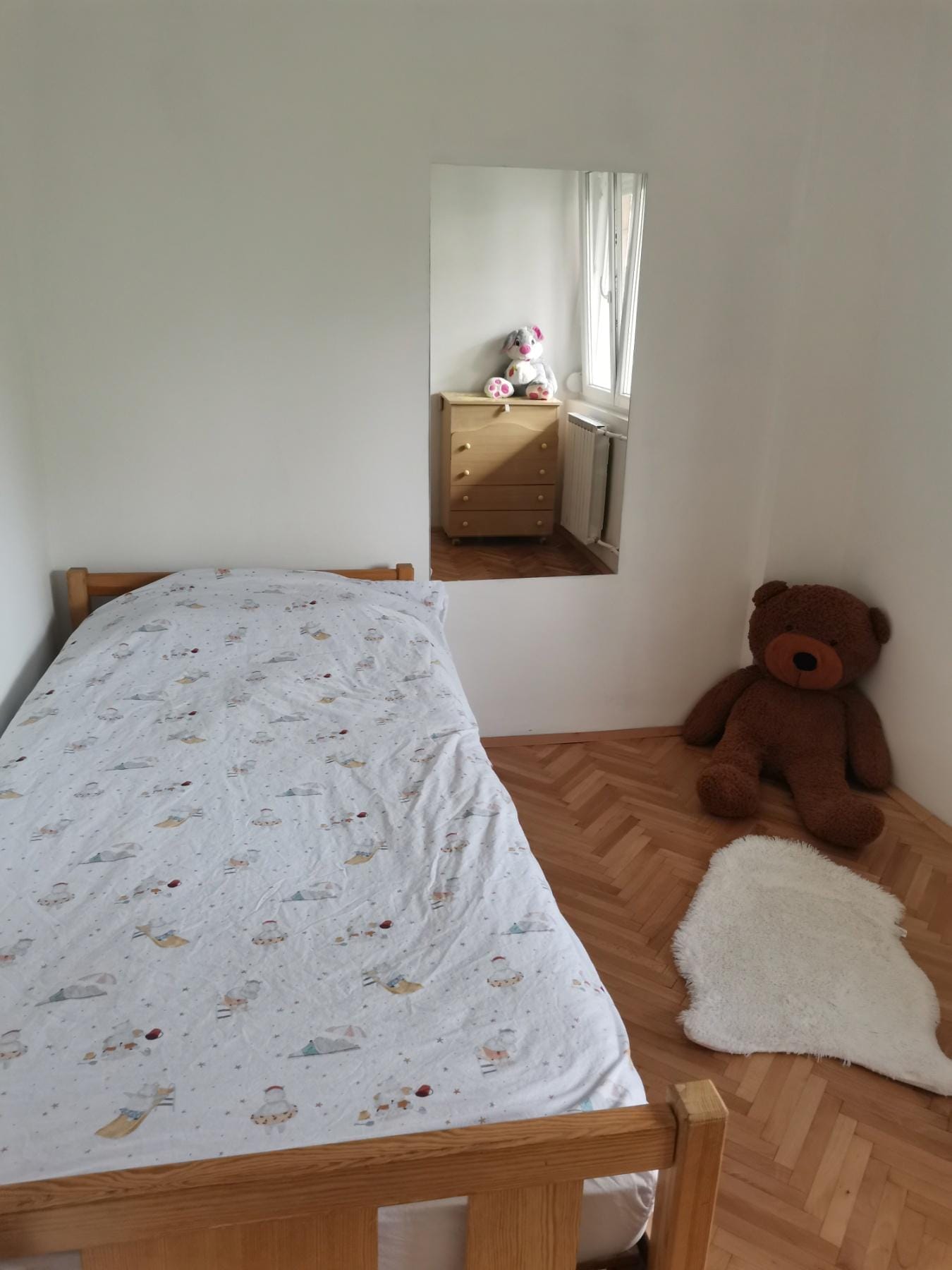 4-собен наместен стан во Аеродром до Бисер - 87 м²