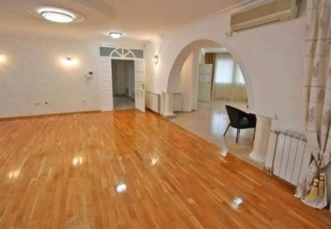 Самостојна куќа Тафталиџе - 300м², 6 соби, деловна намена