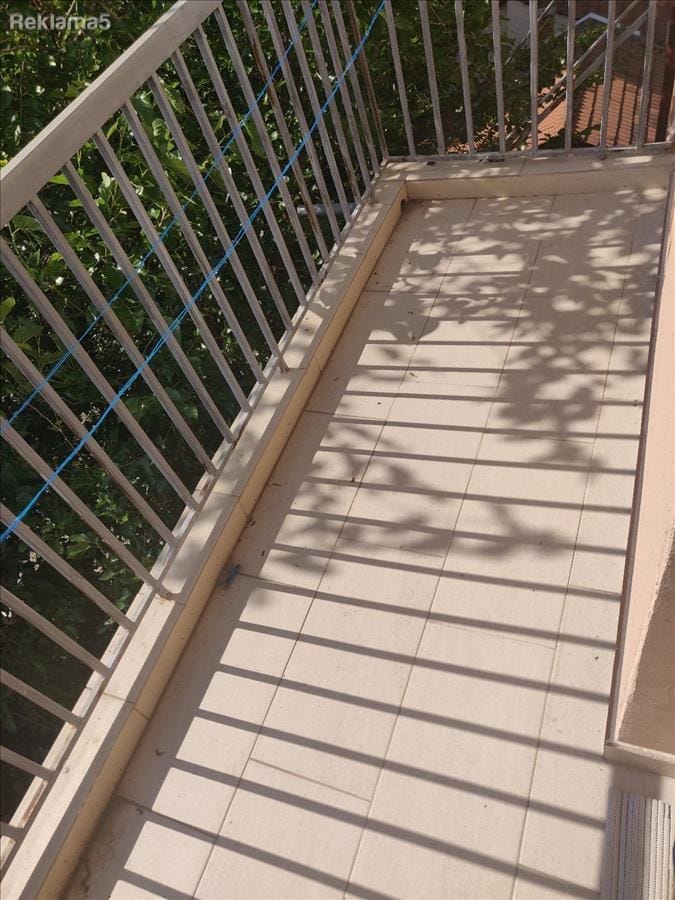 Renoviran trosoben stan vo Centar, 88m2, dve terasi